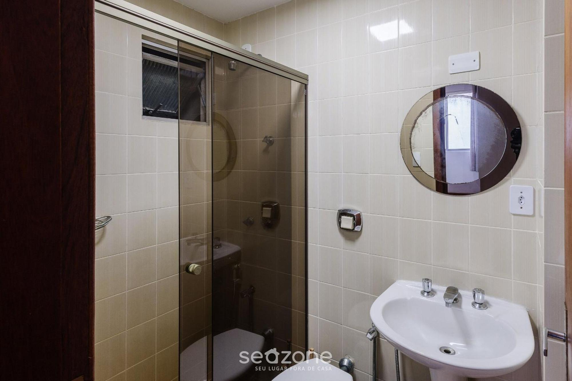 Apartamento Apto C Varanda Prox Loc. Privilegiada Mrn302