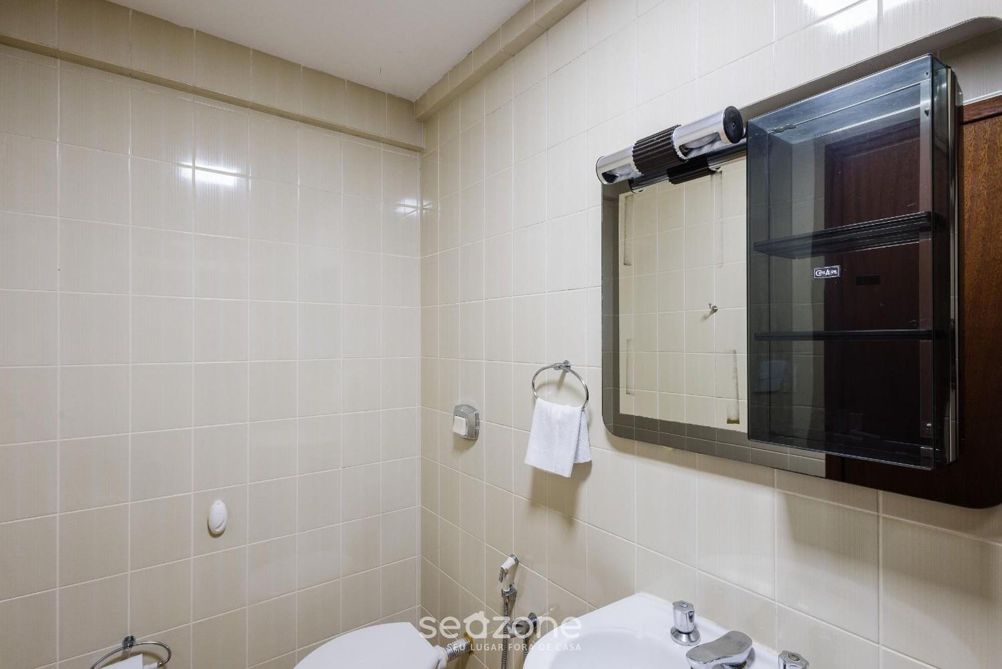 Apartamento Apto C Varanda Prox Loc. Privilegiada Mrn302 *